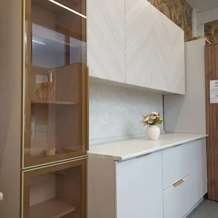 Кухня Диагональ жемчуг Софт Латте